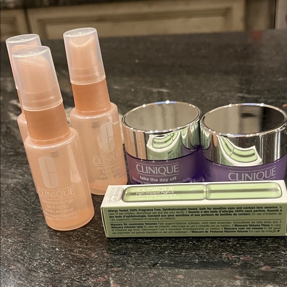 Clinique Bundle Hydration and Cleansing and Mascara - Picture 1 of 12